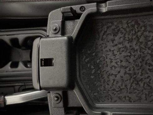 Used 2022 Jeep Wrangler Unlimited Rubicon w/ Cold Weather Group image 80