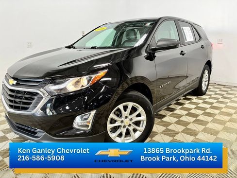 Certified 2021 Chevrolet Equinox LS w/ LS Convenience Package FWD image 1