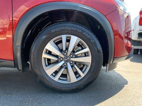 Used 2022 Nissan Pathfinder SL image 34