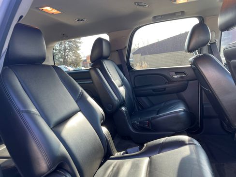 Used 2013 Chevrolet Tahoe LTZ image 36