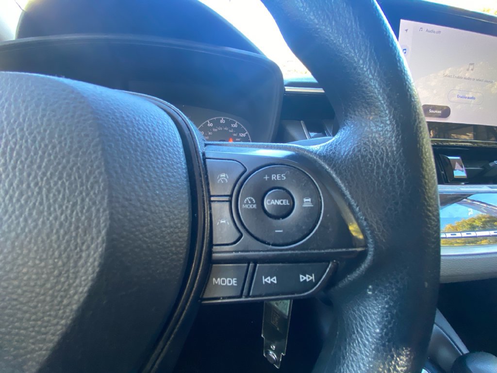 Used 2024 Toyota Corolla LE FWD image 19