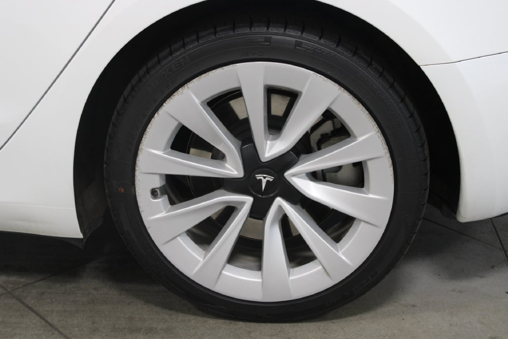 Used 2023 Tesla Model 3 Standard Range RWD image 17