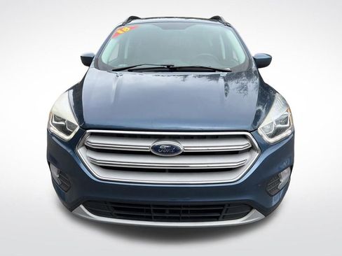 Used 2018 Ford Escape SEL image 2