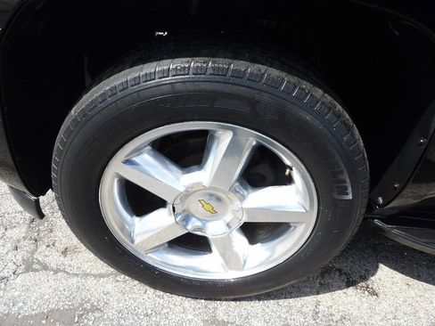 Used 2009 Chevrolet Tahoe LTZ AWD/4WD image 5