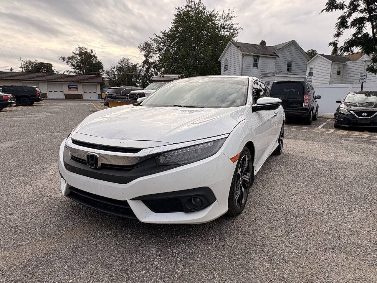 Used 2016 Honda Civic Touring image 3