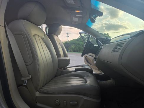 Used 2009 Buick Lucerne CXL w/ Driver Confidence Package image 30