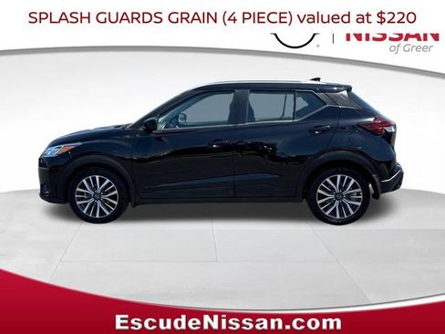 Used 2023 Nissan Kicks SV FWD image 6