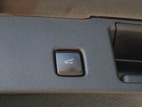 Used 2024 Ford Escape Active image 8