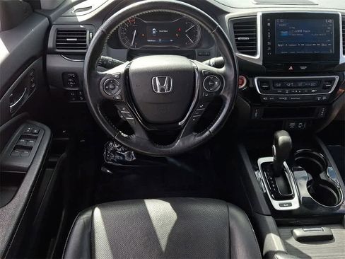 Used 2017 Honda Ridgeline RTL-E image 11