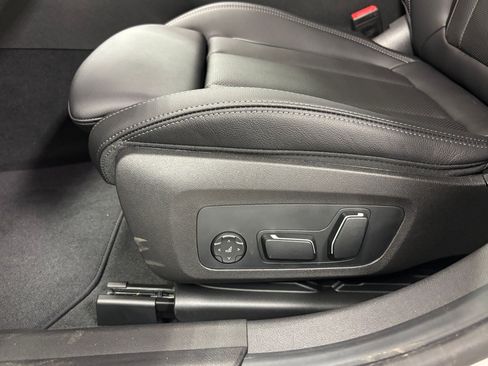 New 2026 BMW 330i Sedan w/ Premium Package image 12