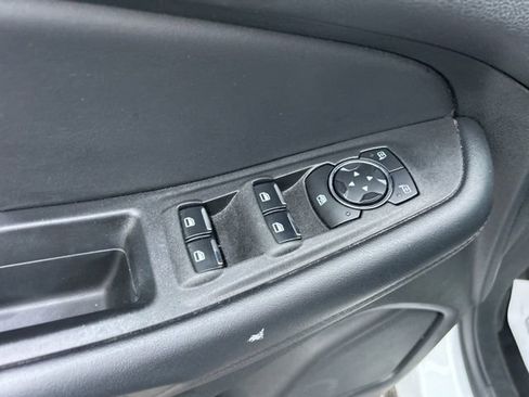 Used 2023 Ford Edge SEL image 13