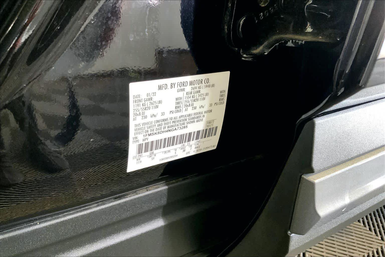 Used 2022 Ford Explorer XLT w/ Equipment Group 202A AWD/4WD image 34