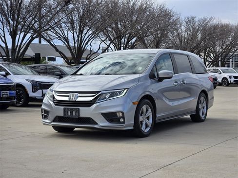 Used 2019 Honda Odyssey EX image 2