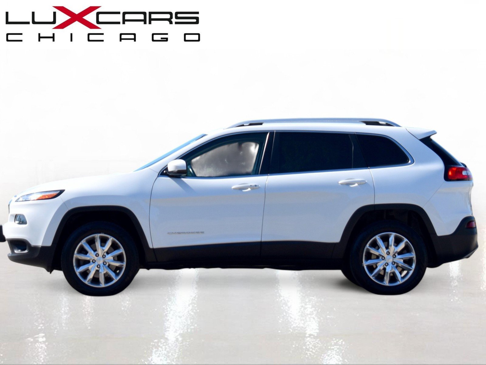 Used 2017 Jeep Cherokee Limited AWD/4WD image 4