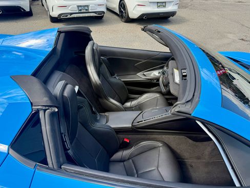 Used 2023 Chevrolet Corvette Stingray Convertible w/ Z51 Performance Package image 18