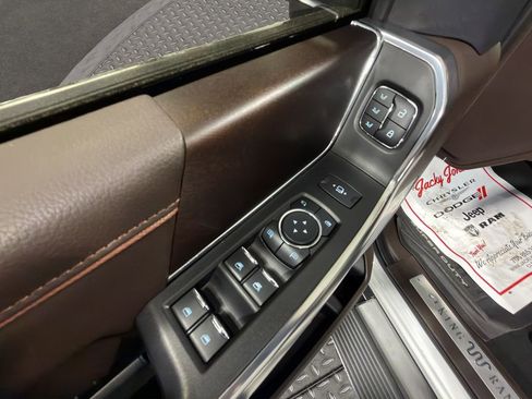 Used 2025 Ford F350 King Ranch w/ Chrome Package image 22