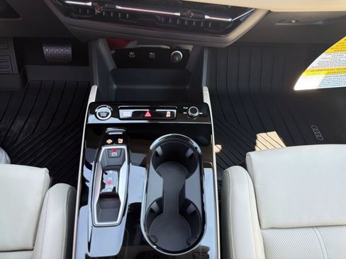 New 2027 Audi Q6 e-tron Prestige AWD/4WD image 19