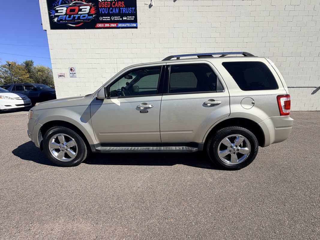 Used 2011 Ford Escape Limited w/ 302A Rapid Spec Order Code AWD/4WD image 3