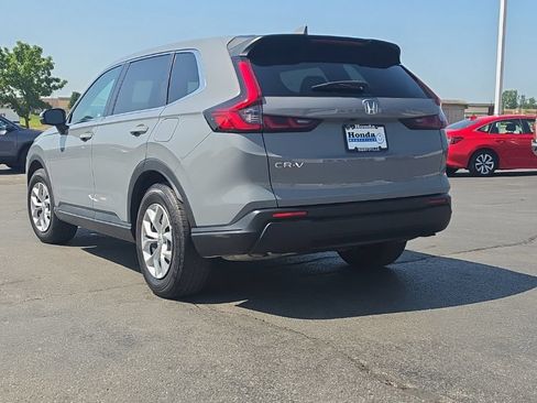 Used 2025 Honda CR-V LX image 5