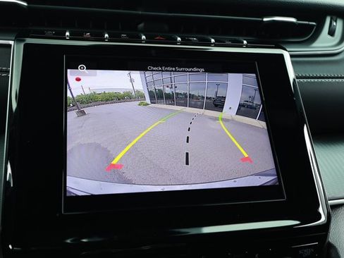 Certified 2025 Jeep Grand Cherokee Laredo w/ Luxury Tech Group I AWD/4WD image 18