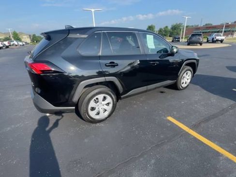 Used 2024 Toyota RAV4 LE AWD/4WD image 2