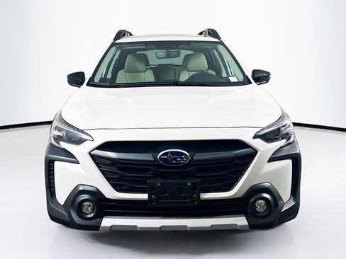 Used 2023 Subaru Outback Limited XT image 2