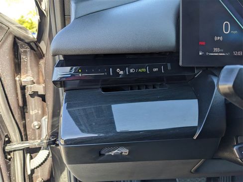 Used 2024 BMW 530i image 27