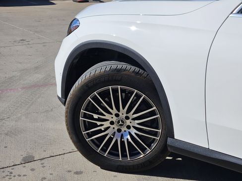 Used 2026 Mercedes-Benz GLC 300 4MATIC image 5