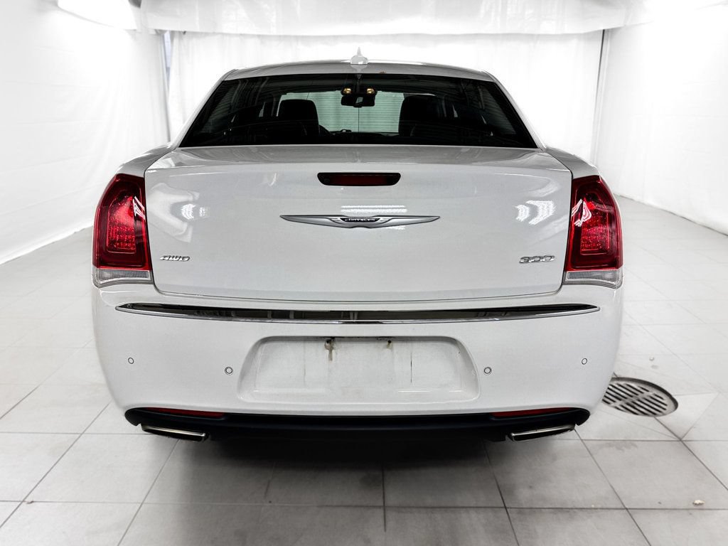 Used 2019 Chrysler 300 Limited w/ Safetytec Plus Group AWD/4WD image 5
