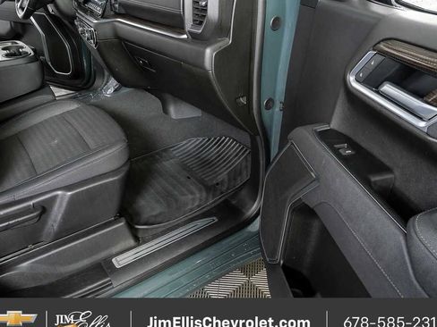 Certified 2025 Chevrolet Silverado 1500 LT AWD/4WD image 22