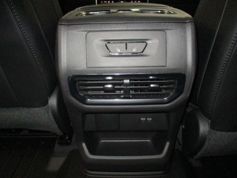 New 2025 GMC Sierra EV Denali image 30