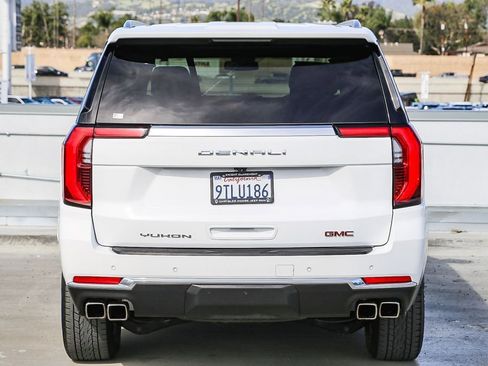 Used 2025 GMC Yukon XL Denali image 8