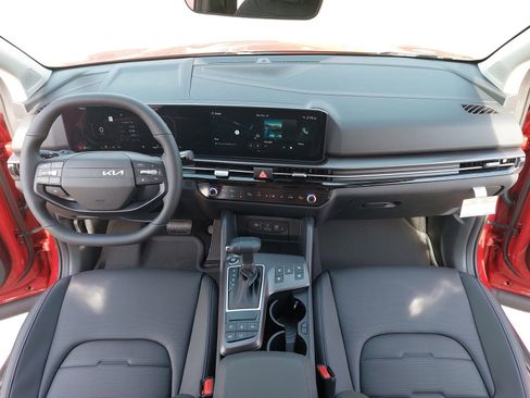 New 2026 Kia Sportage SX image 9