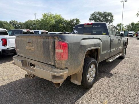 Used 2019 GMC Sierra 3500 SLE w/ SLE Preferred Package AWD/4WD image 8