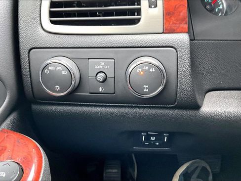 Used 2014 GMC Sierra 2500 SLT w/ SLT Convenience Package image 28