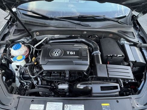 Used 2017 Volkswagen Passat 1.8T S image 2