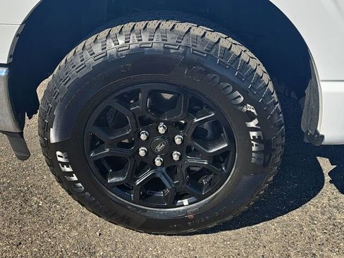 Used 2023 Ford F150 XLT image 28