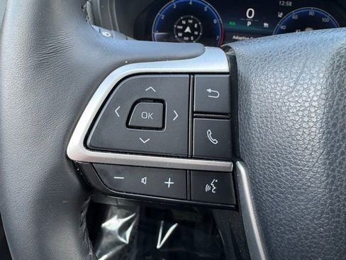 Certified 2025 Toyota Grand Highlander AWD image 33