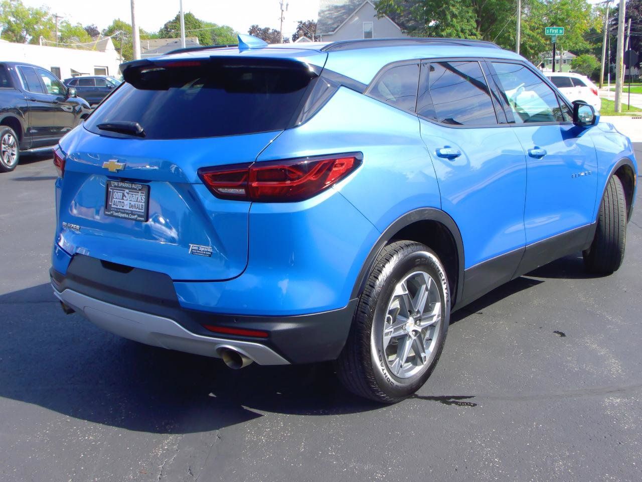 Used 2025 Chevrolet Blazer LT w/ Convenience Package FWD image 3