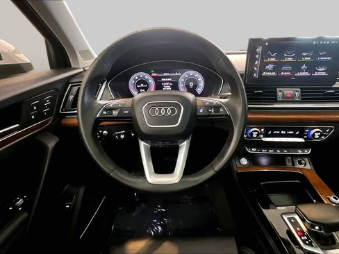Used 2023 Audi Q5 2.0T Prestige w/ Prestige Package AWD/4WD image 6