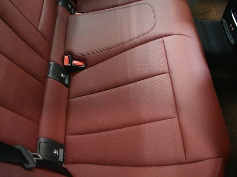 Used 2023 BMW 330i Sedan w/ M Sport Package image 28