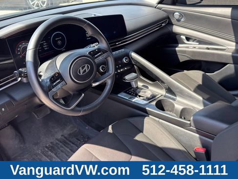 Used 2024 Hyundai Elantra SEL w/ Convenience Package FWD image 11
