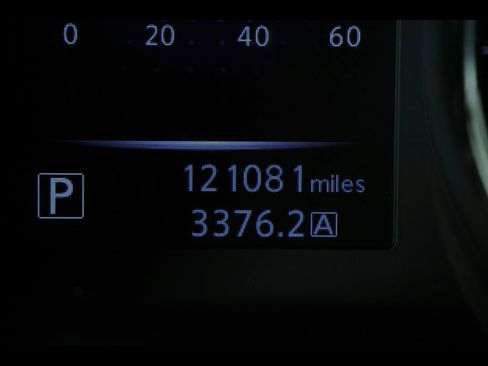 Used 2016 Nissan Rogue SV w/ SV Premium Package image 18