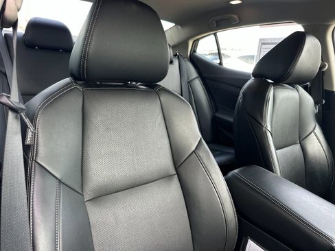 Used 2023 Nissan Maxima SV w/ Floor Mat Group FWD image 15