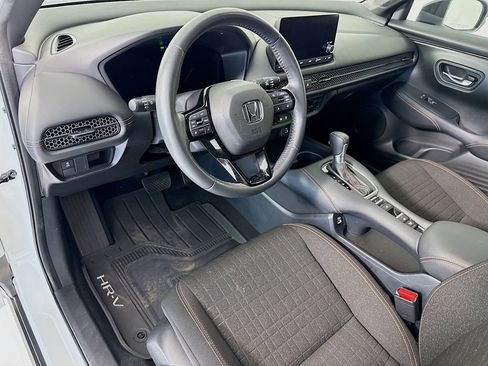 Certified 2023 Honda HR-V Sport image 9