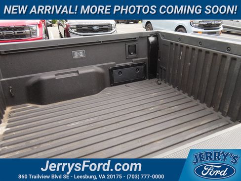 Used 2024 Toyota Tacoma TRD Off-Road w/ TRD Off Road Premium Package AWD/4WD image 11