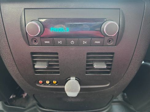 Used 2009 Chevrolet Avalanche LTZ image 31