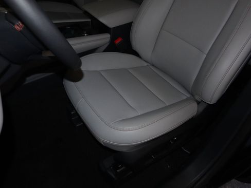 New 2025 Ford Explorer Active w/ Active Comfort Package image 35