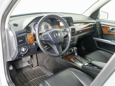 Used 2011 Mercedes-Benz GLK 350 4MATIC image 13