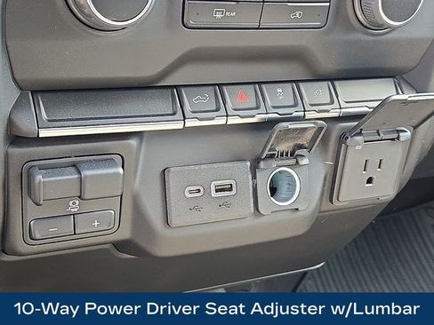 Used 2022 Chevrolet Silverado 2500 Custom w/ Custom Convenience Package AWD/4WD image 14